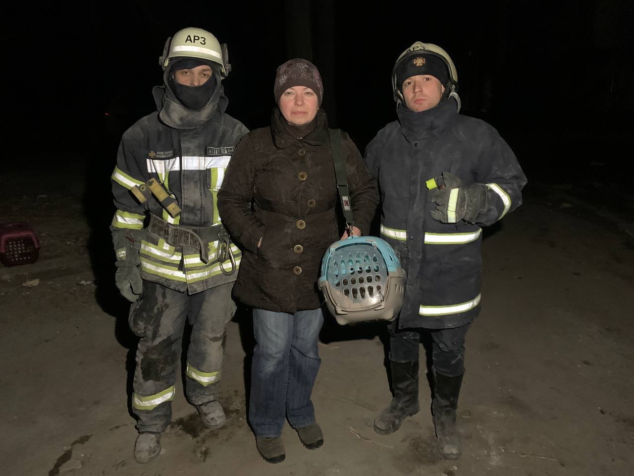 З під завалів зруйнованого будинку у Запоріжжі рятувальниками ДСНС вдалось врятувати 3 котів (Відео)