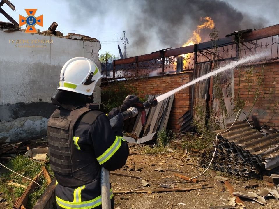 Вчора рятувальники ліквідували 3 пожежі у Пологівському районі Запорізької області